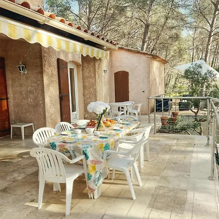 Maison Familiale A Sanary, En Pleine Pinede Sanary-sur-Mer